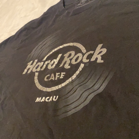 Hard Rock Cafe Macau T shirt - Picture 4 of 5